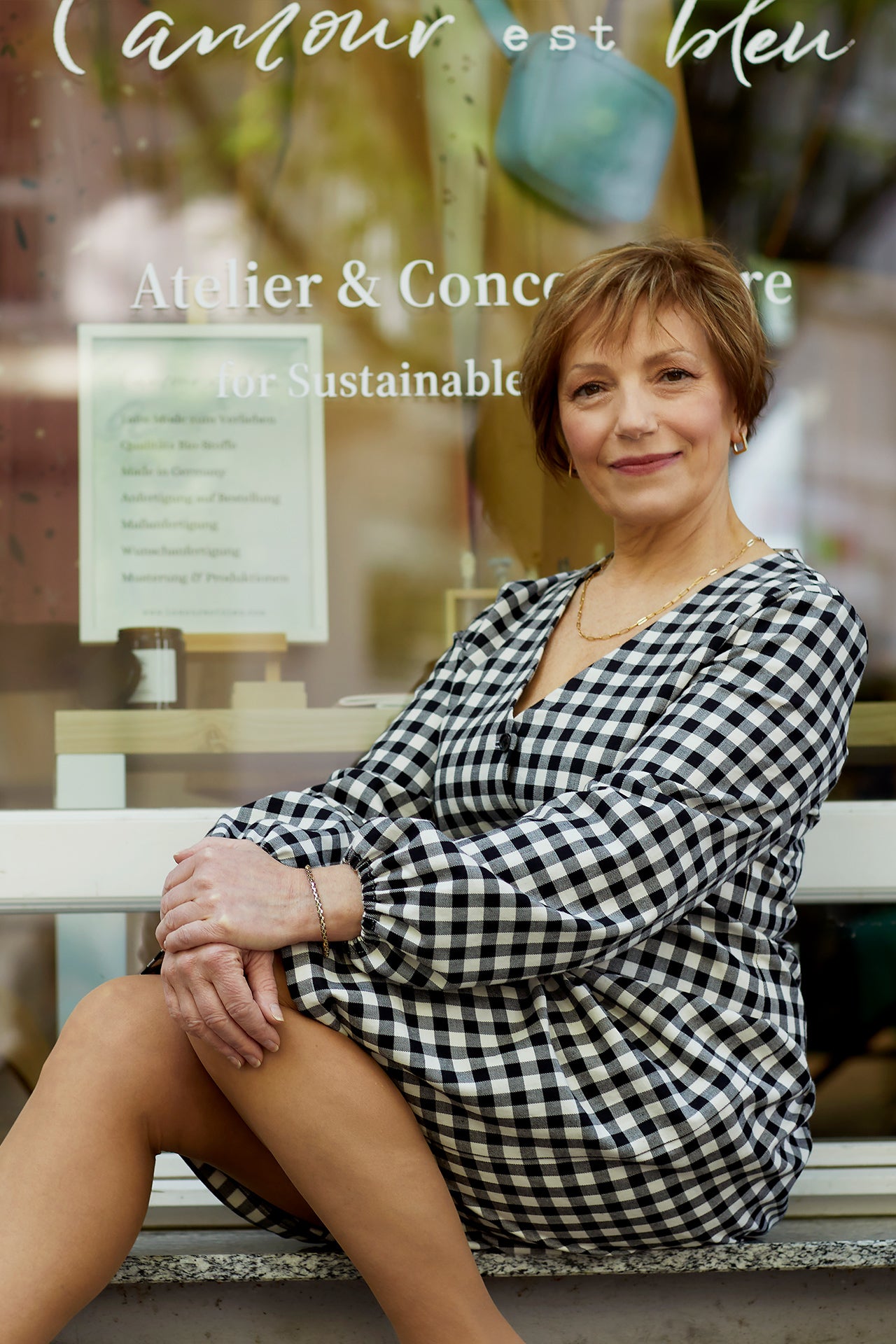 l_amour-est-bleu-checked-dress