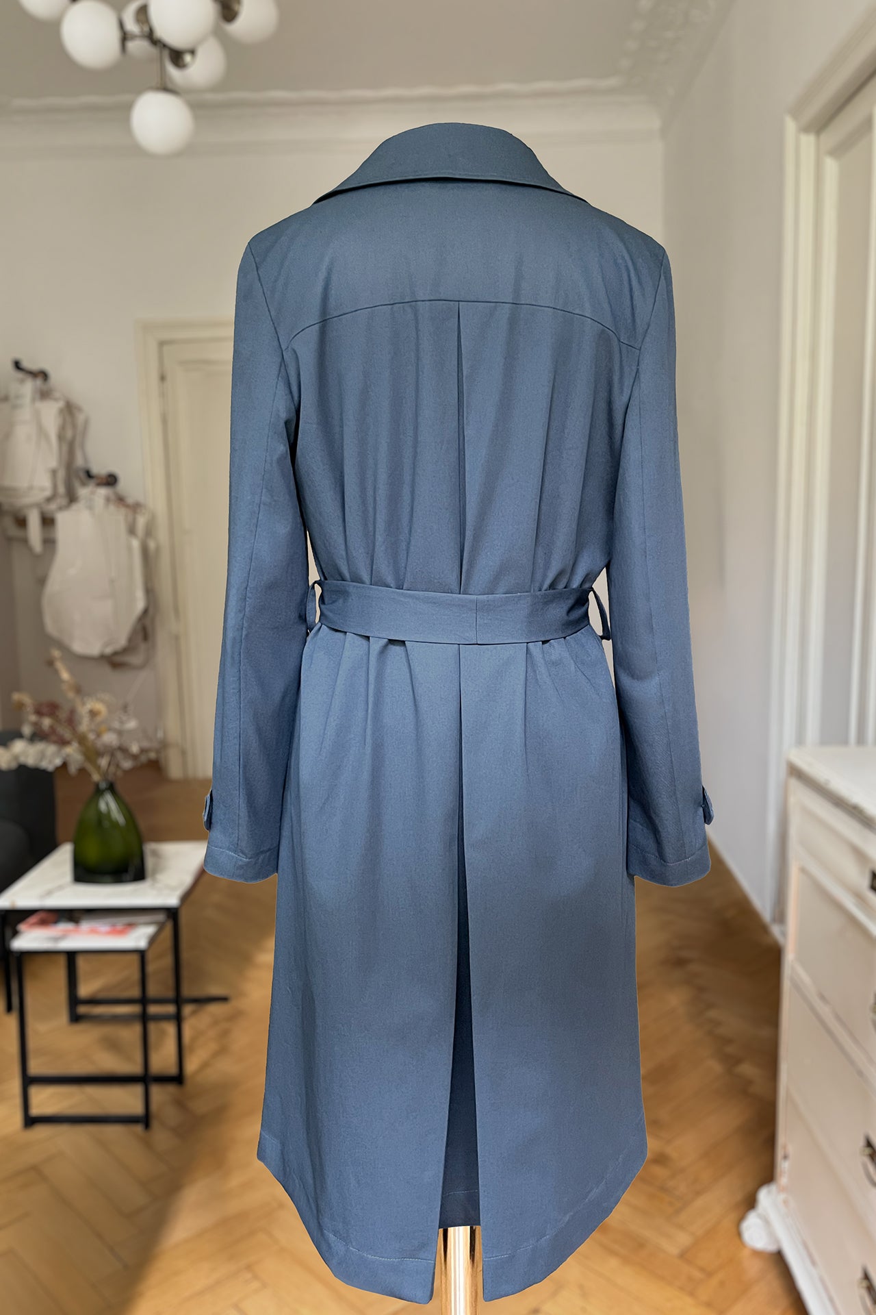 l'amour est bleu kurzer Trenchcoat