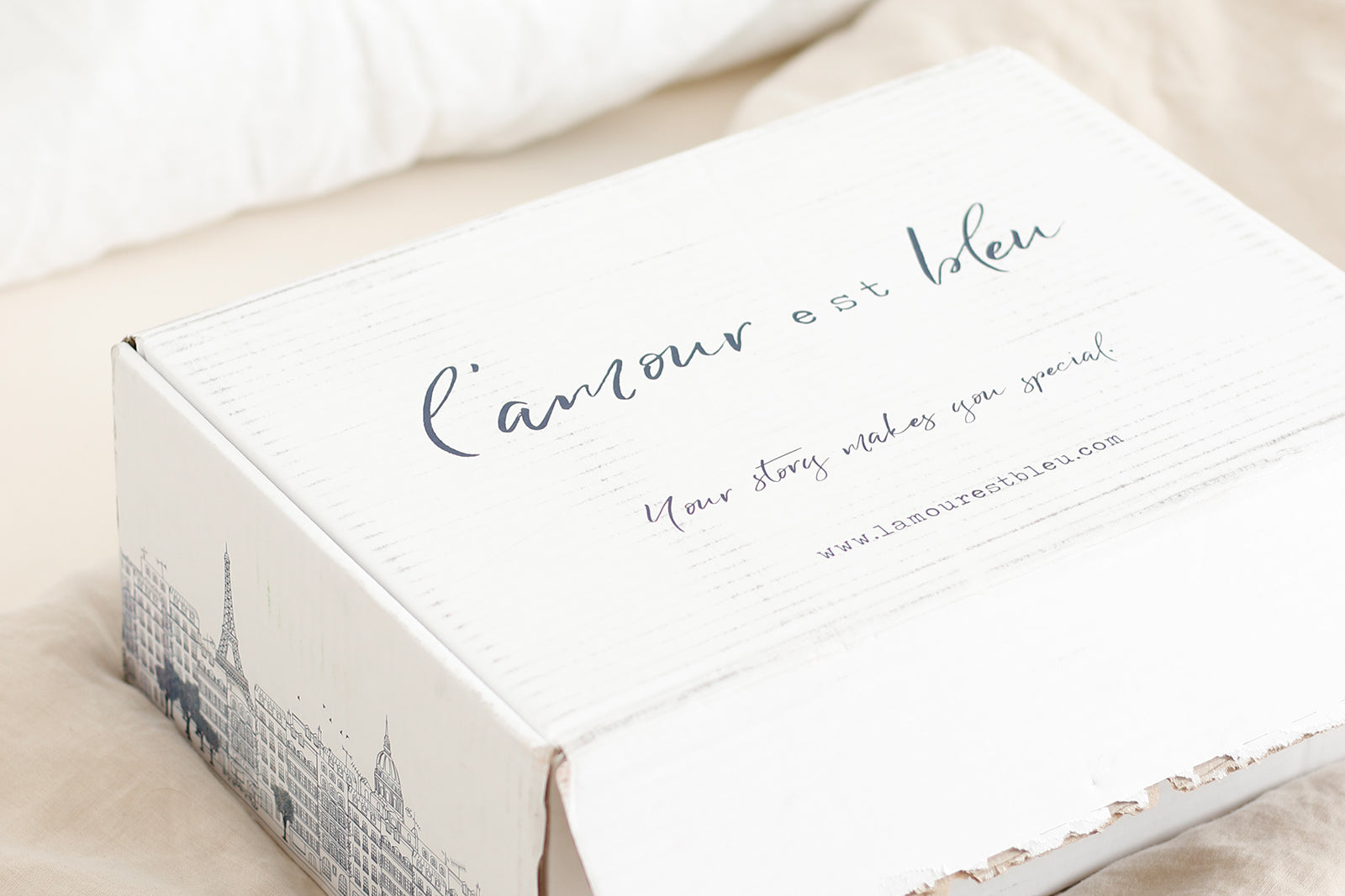 l'amour est bleu Versandkarton