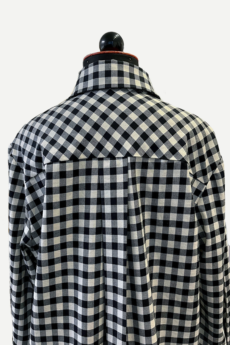 Ladies shirt model Ellen