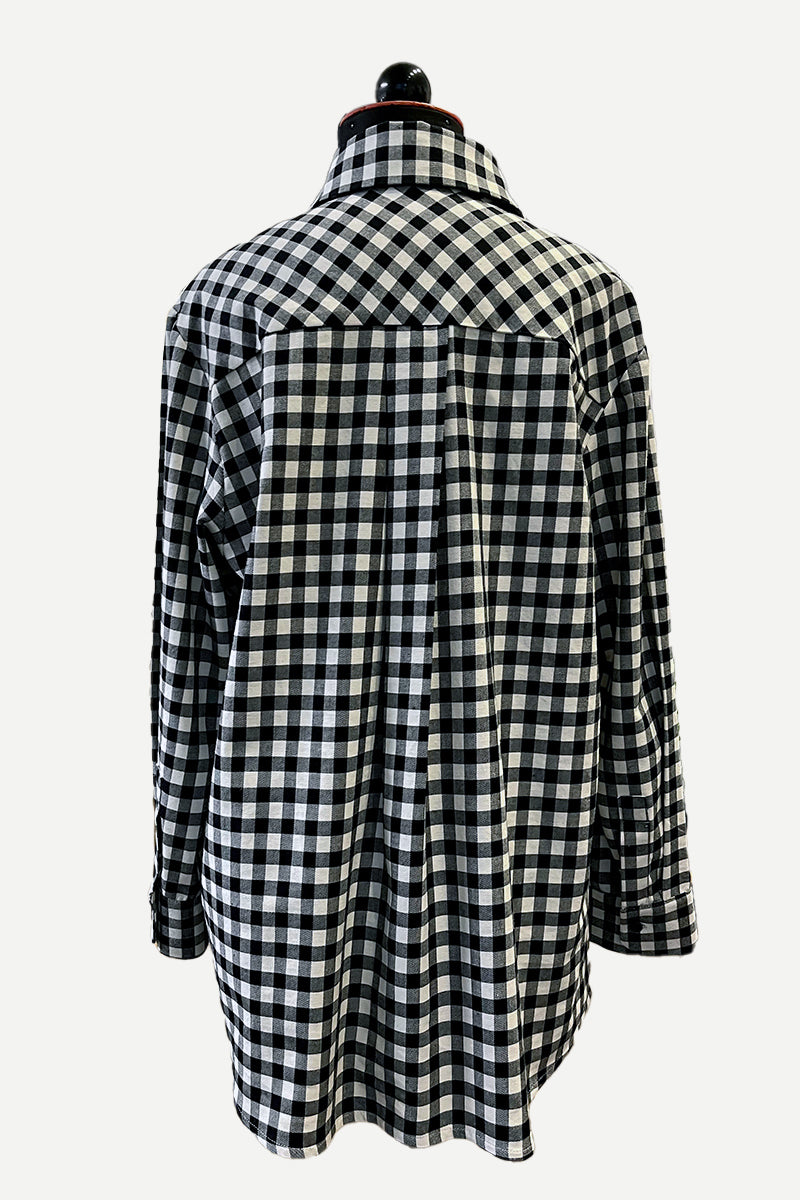 Ladies shirt model Ellen