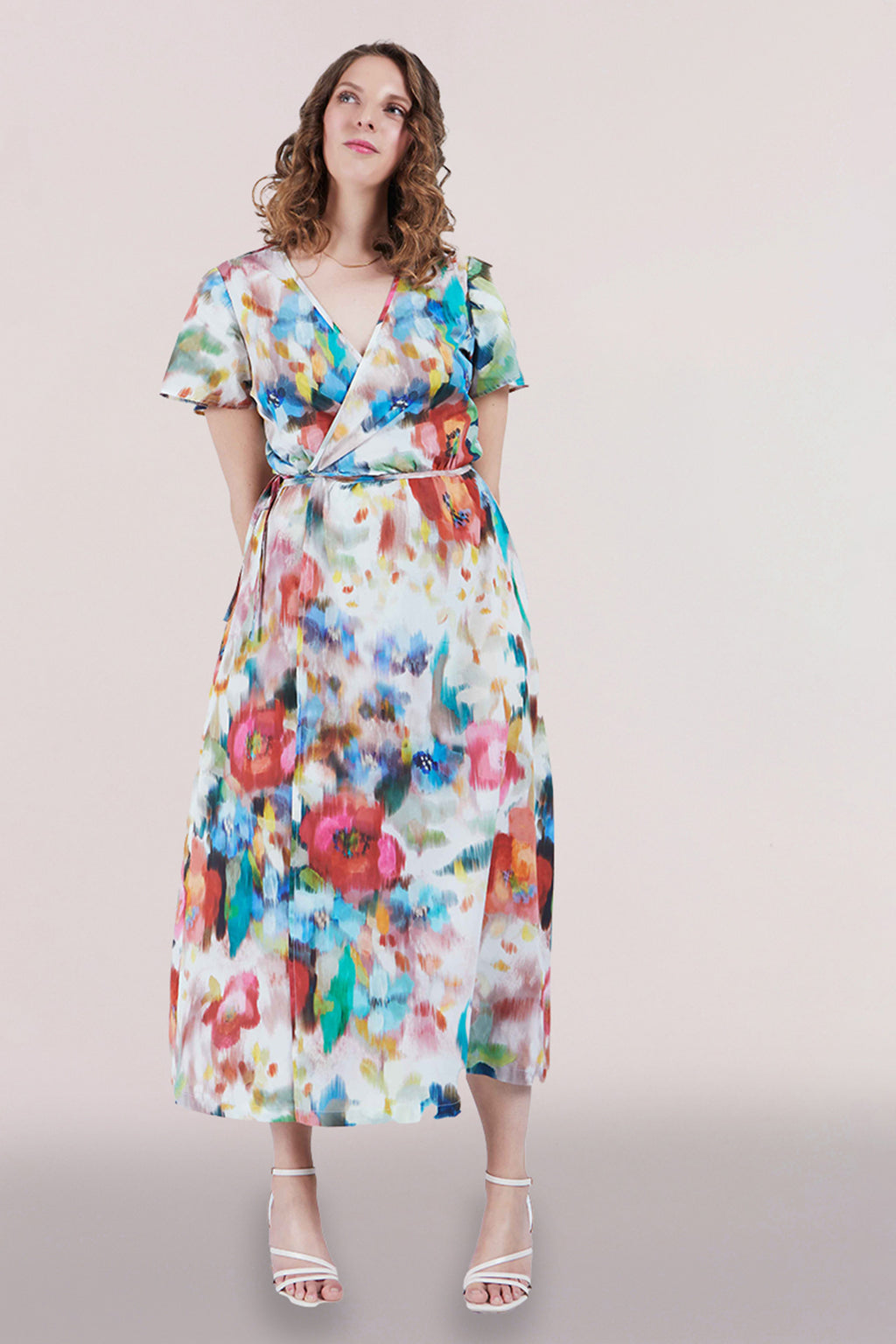 Geblümtes Wickelkleid