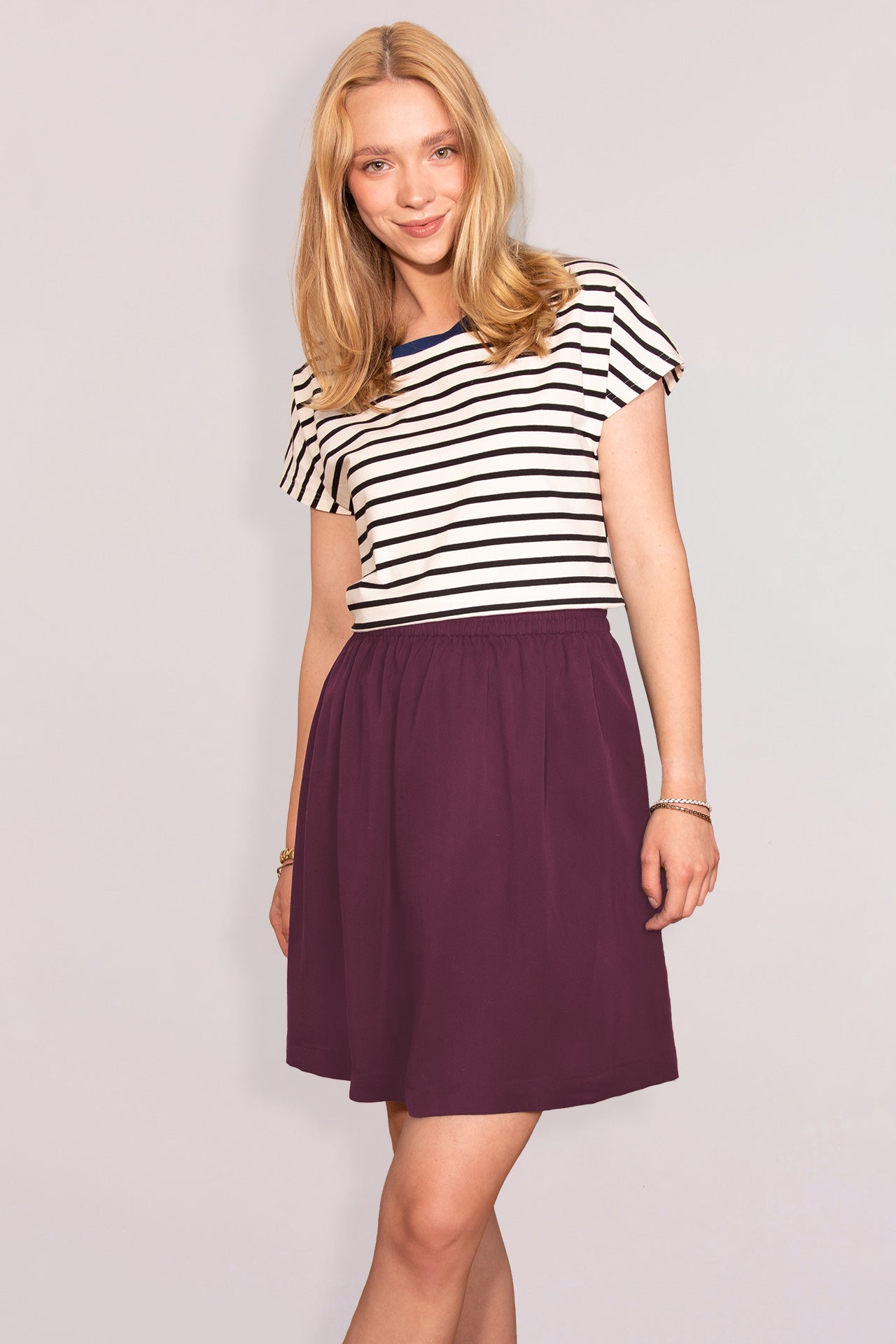 lamour-est-bleu-mini-skirt-bordeaux