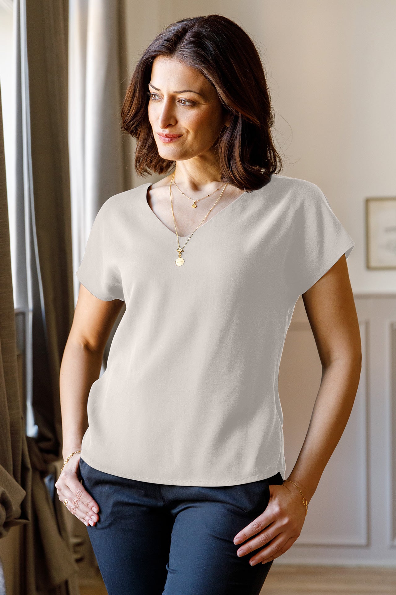 l'amour est bleu short tencel blouse v-neck