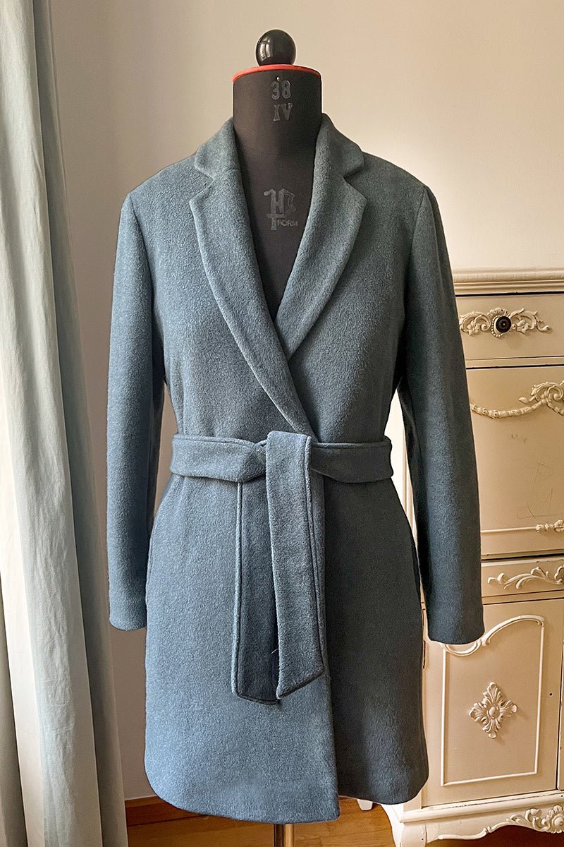 Veganer Kurzmantel Modell Loraine - l'amour est bleu